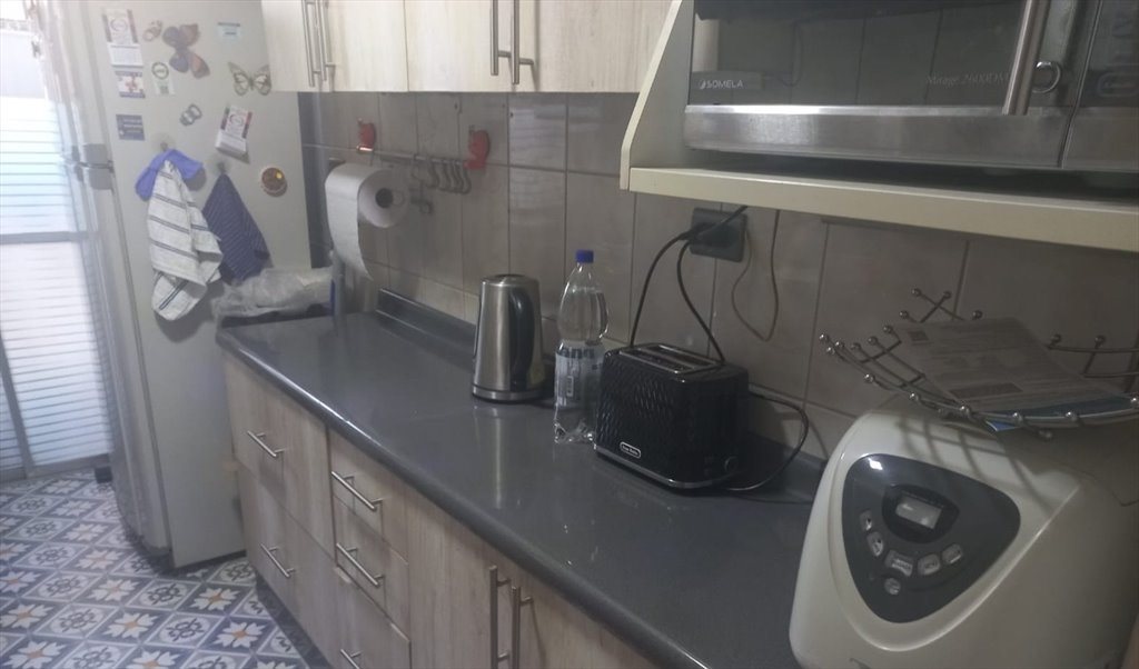 Pieza en arriendo en Hernando de Magallanes, El Pillán - Pieza pequeña, muy acogedora, closet espectacular y baño privado | CompartoDepto - Image 4