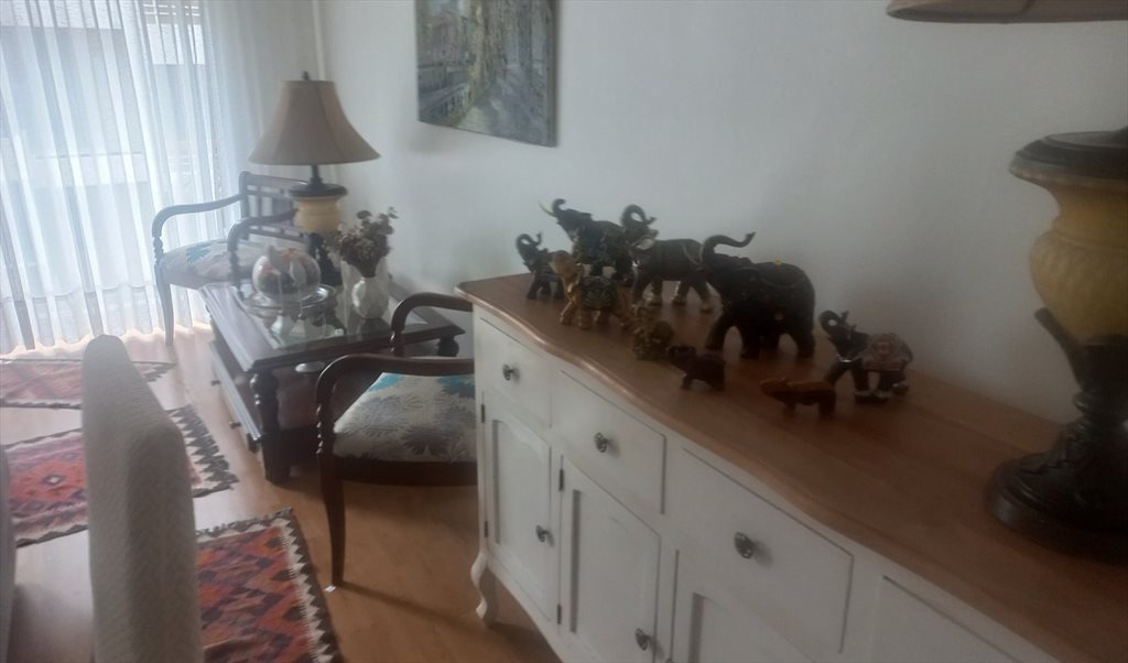 Pieza en arriendo en Hernando de Magallanes, El Pillán - Pieza pequeña, muy acogedora, closet espectacular y baño privado | CompartoDepto - Image 5