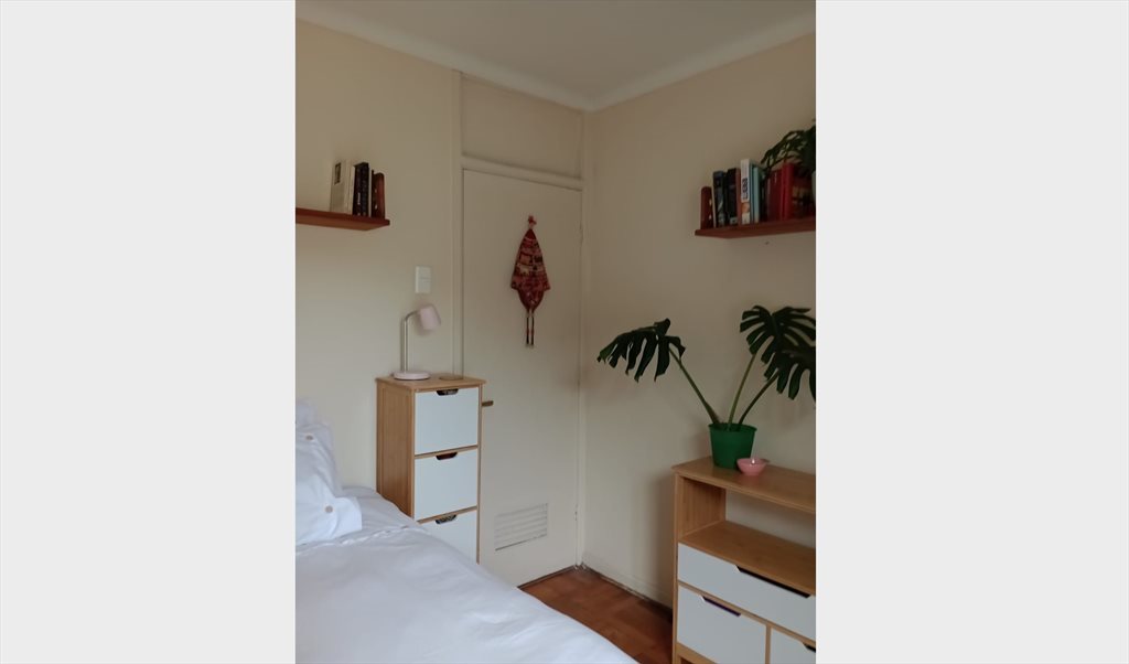 Pieza en arriendo en Dublé Almeyda, Crescente Errázuriz - Cómoda pieza en Ñuñoa a pasos del metro Monseñor Eyzaguirre | CompartoDepto - Image 2