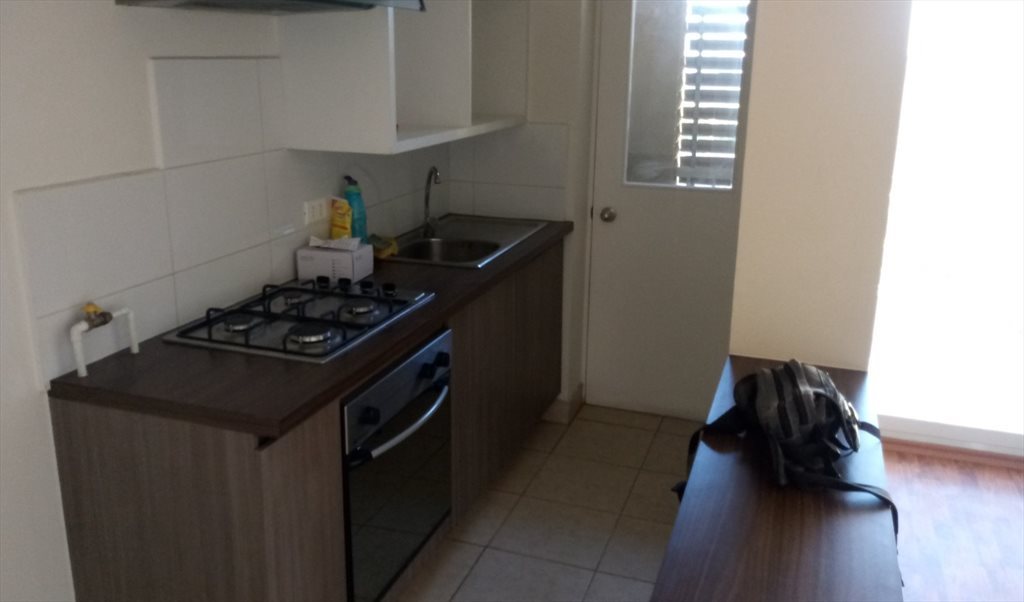 Pieza en arriendo en Titán, Pila del Ganso - Depto Barrio Parque-Estación Central | CompartoDepto - Image 8