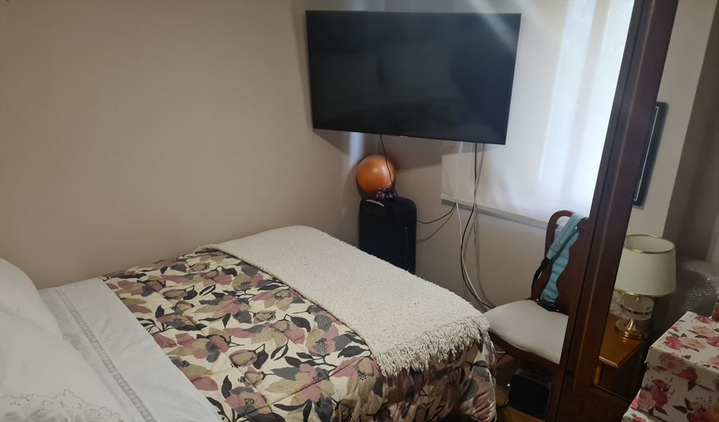 Pieza en arriendo en Sebastián Elcano, Las Condes - Habitación Cercana al Metro Línea 1, en departamento de 95mts2 | CompartoDepto - Image 4