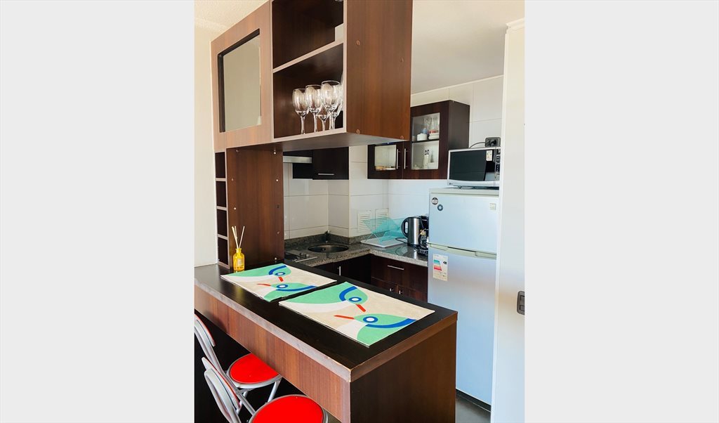 Pieza en arriendo en Monjitas, Moneda - Depto 1 Dormitorio, 1 Baño / Sector Bellas Artes | CompartoDepto - Image 3