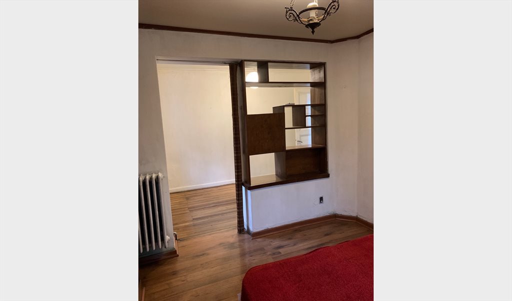 Pieza en arriendo en Jesús, Lynch Norte - Pieza amplia para vivir o taller/oficina en casa campo a pasos del metro | CompartoDepto - Image 3