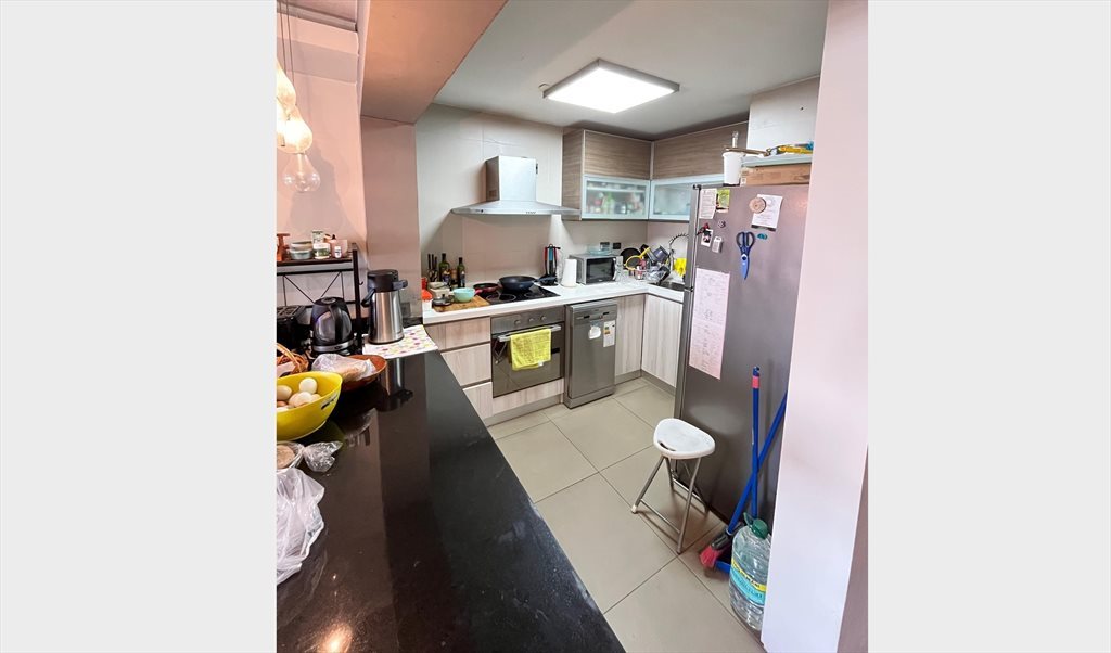 Pieza en arriendo en Castellón, Observatorio - Se arrienda amplia pieza con baño propio y salida a terraza | CompartoDepto - Image 8