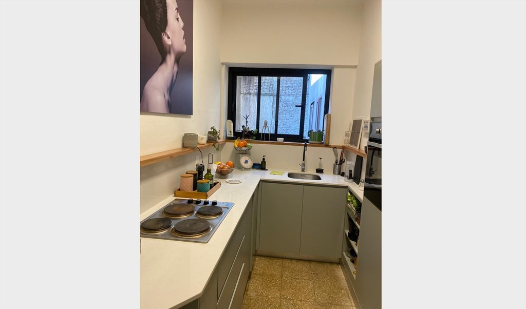 Pieza en arriendo en José Victorino Lastarria, Huelén -  Habitación en suite en dúplex de diseño – Lastarria, a pasos del Metro U. Católica | CompartoDepto - Image 3