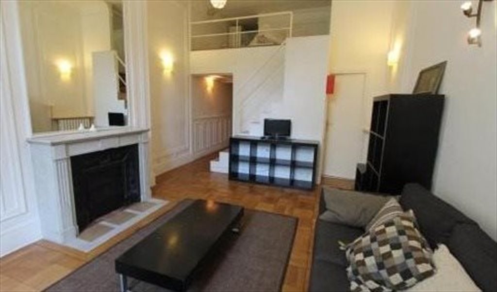 Pieza en arriendo en Miguel Claro, Condell - Estudio tipo loft cerca del metro Manuel Montt - Miguel Claro | CompartoDepto - Image 2