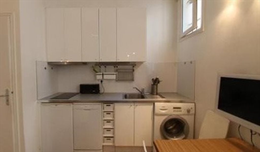 Pieza en arriendo en Avenida Padre Hurtado Norte, Las Condes - Hermoso Estudio a 15 minutos del metro dominicano a pie_ Las Condes | CompartoDepto - Image 2