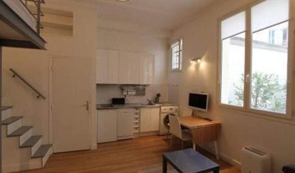 Pieza en arriendo en Avenida Padre Hurtado Norte, Las Condes - Hermoso Estudio a 15 minutos del metro dominicano a pie_ Las Condes | CompartoDepto - Image 4