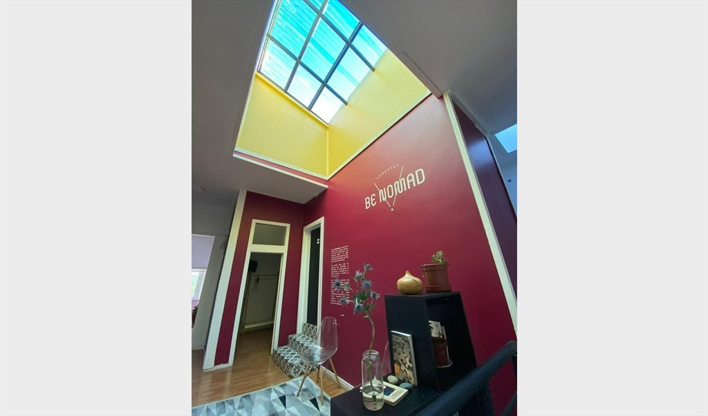 Pieza en arriendo en Independencia, Almendral - habitación individual, con ventana, cama dos plazas en casa patrimonial. | CompartoDepto - Image 6