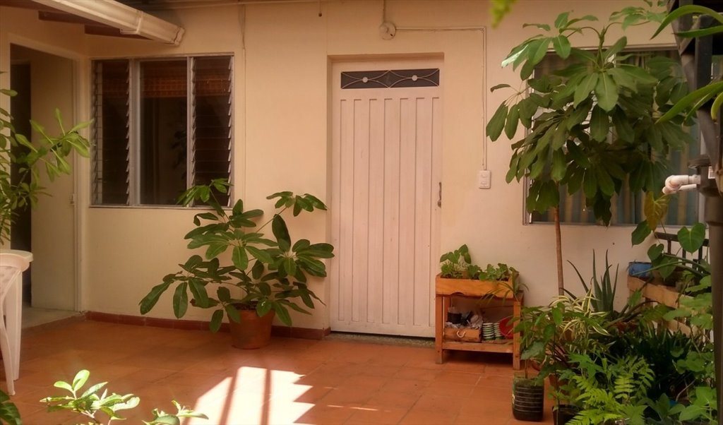 Habitacion en arriendo en Calle 49A, Estadio - Arriendo habitación en sector muy residencial | CompartoApto - Image 3