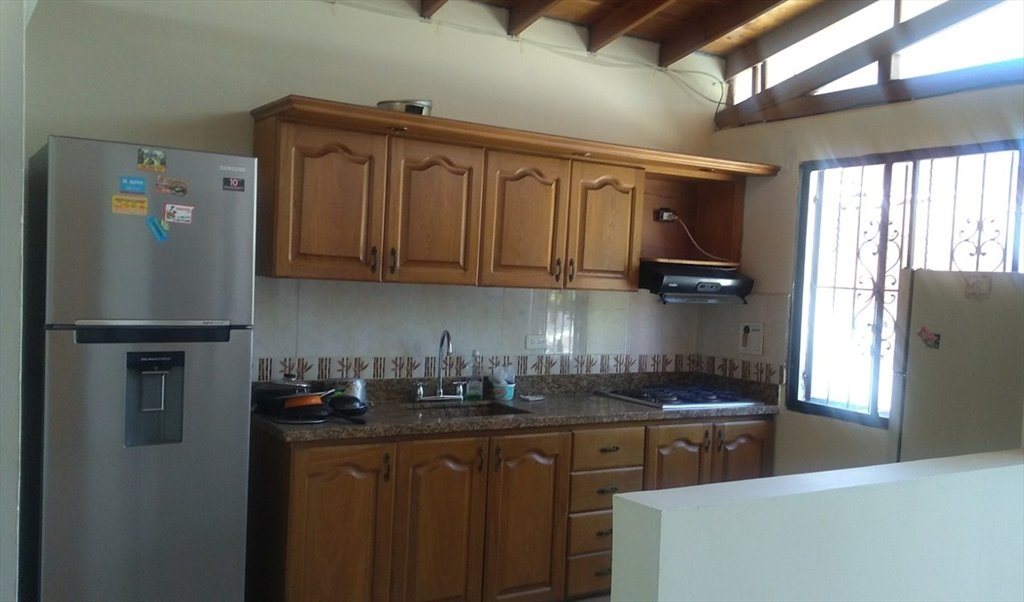 Habitacion en arriendo en Calle 49A, Estadio - Arriendo habitación en sector muy residencial | CompartoApto - Image 4