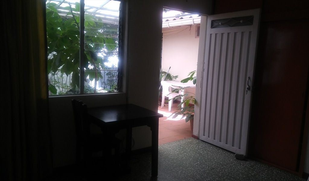 Habitacion en arriendo en Calle 49A, Estadio - Arriendo habitación en sector muy residencial | CompartoApto - Image 7