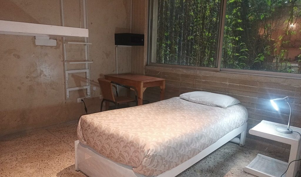 Habitacion en arriendo en Carrera 4, Santa Fé - Estudio Privado Sencillo en La Macarena | CompartoApto - Image 5