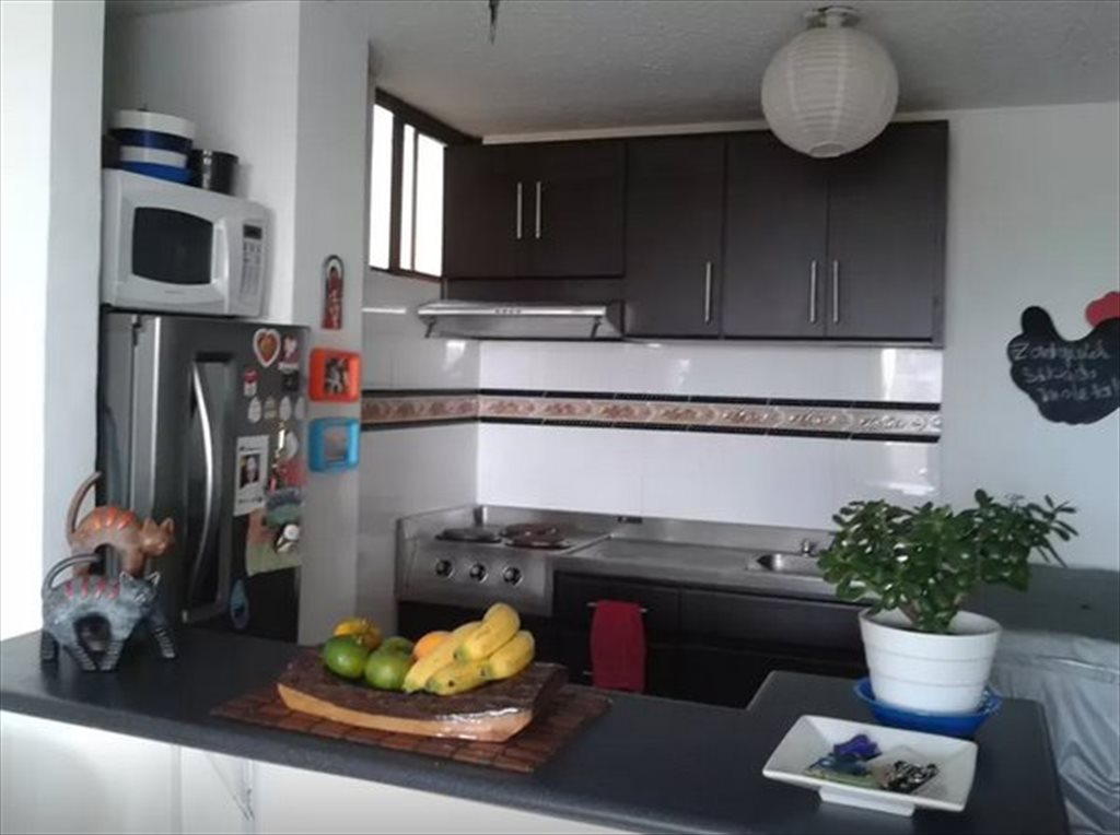 Habitacion en arriendo en Transversal 4, Localidad de Chapinero - Se alquila habitación amoblada en apartmento para compartir para extranajeros. Apartment for Rent. B | CompartoApto - Image 4