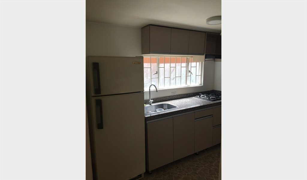 Habitacion en arriendo en Carrera 19b, Usaquén - TOBERIN  CERCA TRANSMILENIO | CompartoApto - Image 3