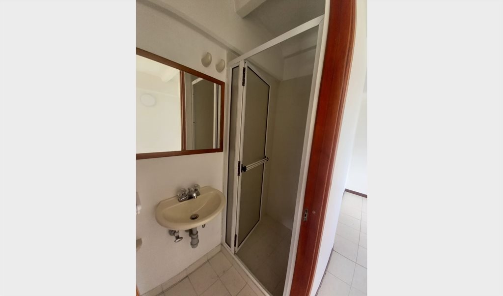 Habitacion en arriendo en Avenida Carrera 48, Santa María de los Ángeles - Viva cerca a la Estacion de Ayura | CompartoApto - Image 5