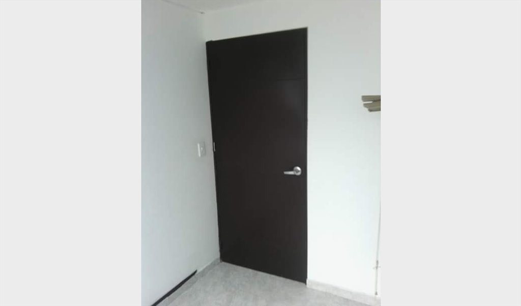 Habitacion en arriendo en Transversal 4, Cataluña - Habitación en apartamento al lado Universidad Javeriana | CompartoApto - Image 7