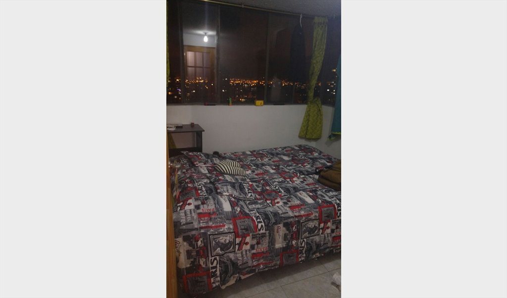 Habitacion en arriendo en Transversal 4, Localidad de Chapinero - Apartamento a 150 metros de la javeriana | CompartoApto - Image 4