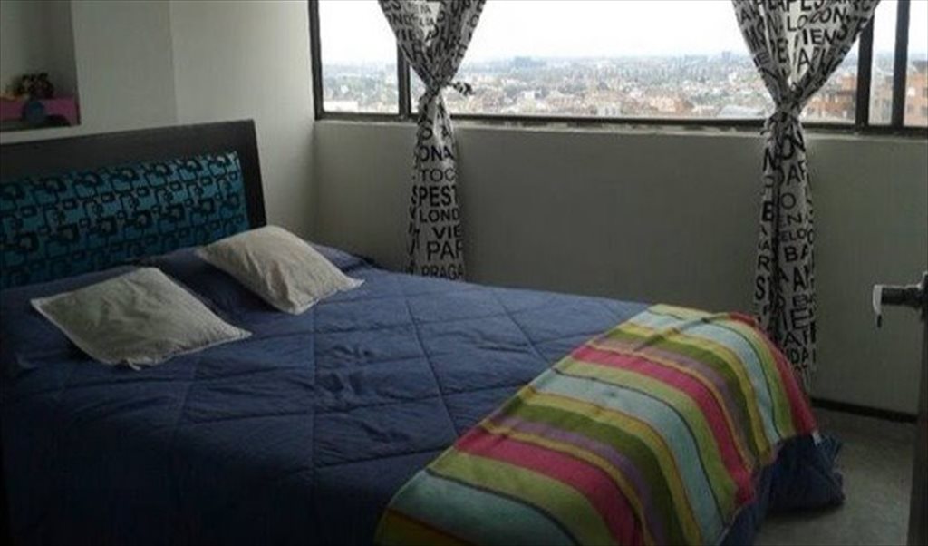 Habitacion en arriendo en Transversal 4, Localidad de Chapinero - Apartamento a 150 metros de la javeriana | CompartoApto - Image 7