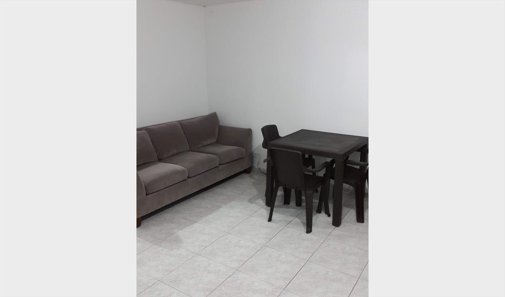 Habitacion en arriendo en Transversal 4, Localidad de Chapinero - apartamento a 150 metros de la Universidad Javeriana | CompartoApto - Image 4