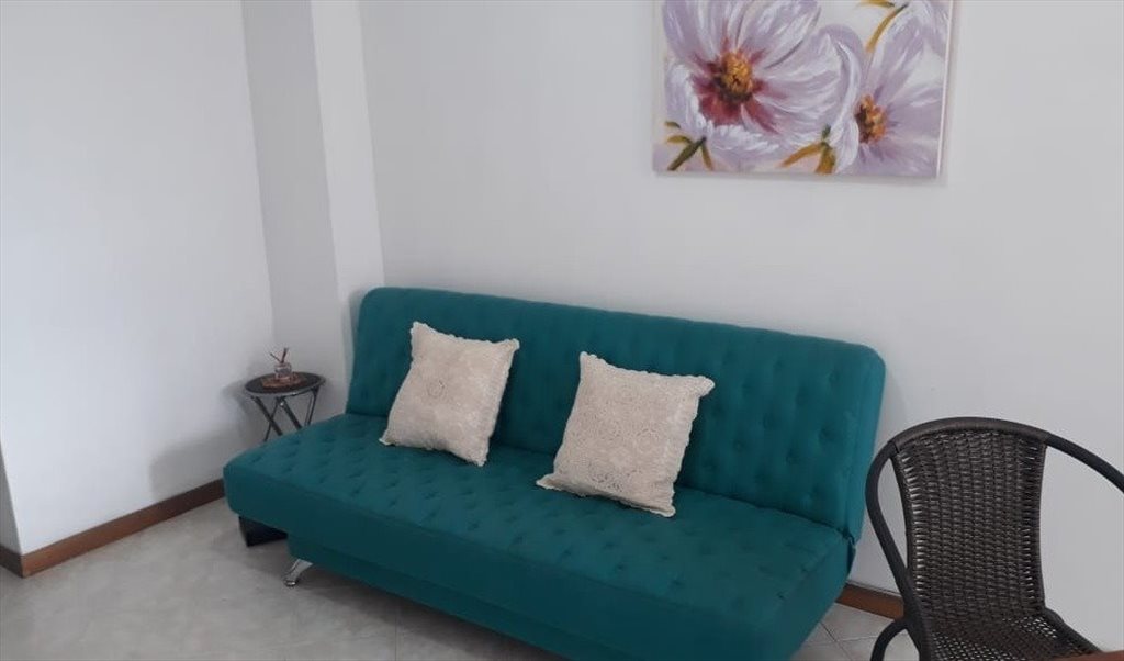 Habitacion en arriendo en Calle 49, Estadio - HABITACIÓN CON BAÑO PRIVADO DISPONIBLE, A UNOS PASOS DE LA ESTACION FLORESTA, BARRIO LAURELES ESTADI | CompartoApto - Image 4