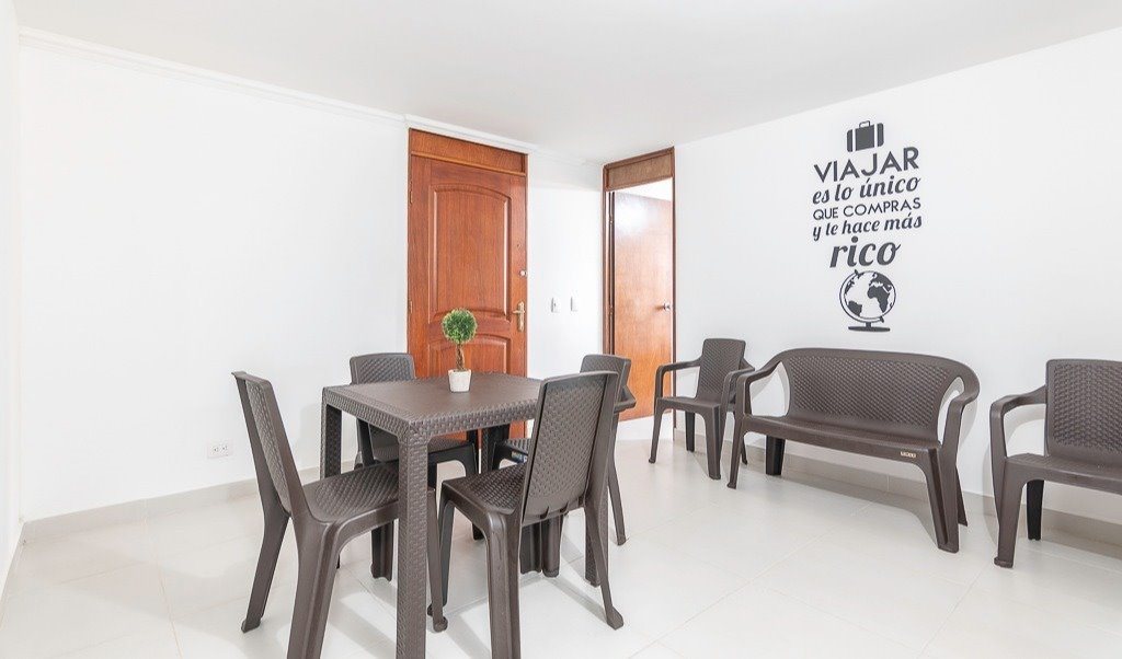 Habitacion en arriendo en Calle 1 Sur, Patio Bonito - Habitación Poblado # 4 | CompartoApto - Image 5