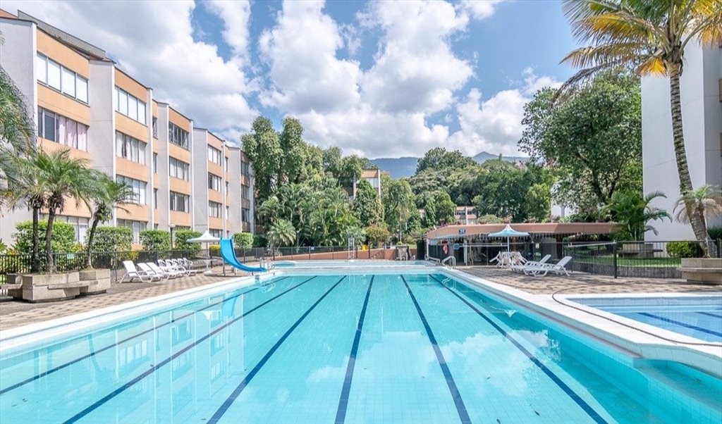 Habitacion en arriendo en Calle 1 Sur, Patio Bonito - Habitación Poblado # 4 | CompartoApto - Image 7