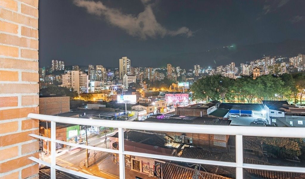 Habitacion en arriendo en Carrera 43C, Medellín - Apartaestudio Amoblado | CompartoApto - Image 6