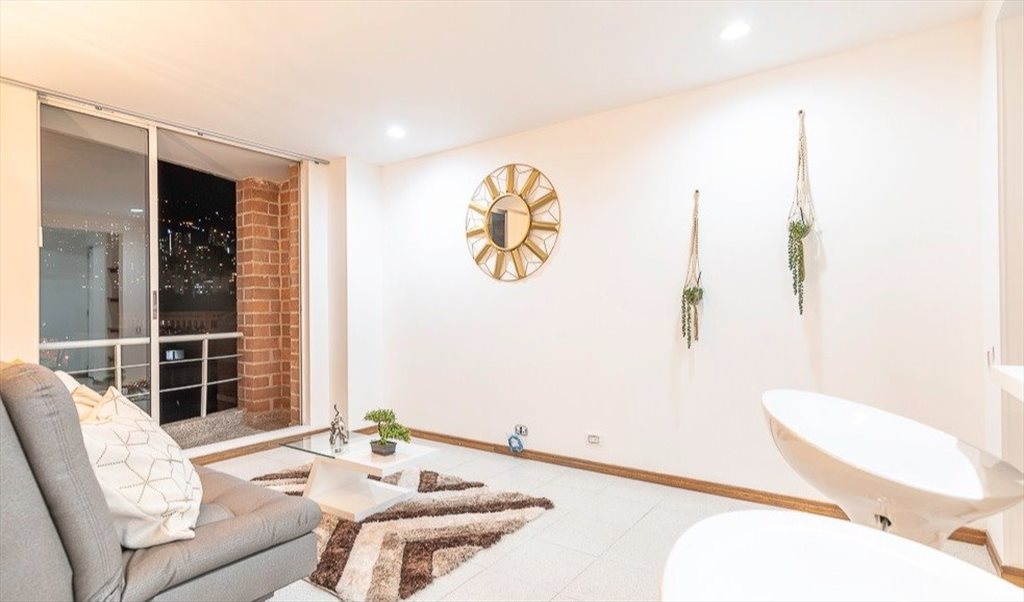 Habitacion en arriendo en Carrera 43C, Medellín - Apartaestudio Amoblado | CompartoApto - Image 8