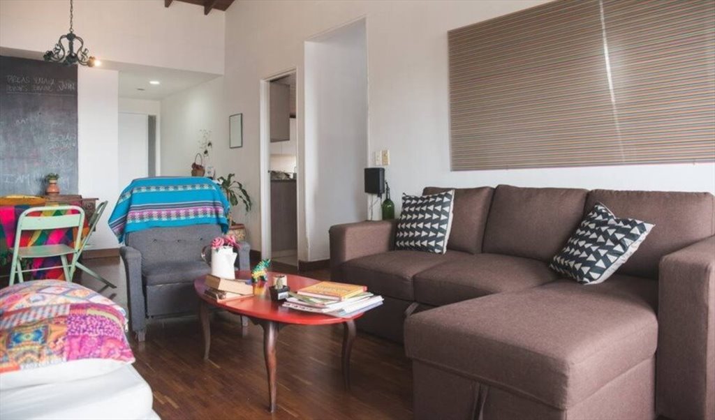 Habitacion en arriendo en Calle 12 Sur, Medellín - Amazing apartment in El Poblado ( pool) | CompartoApto - Image 2