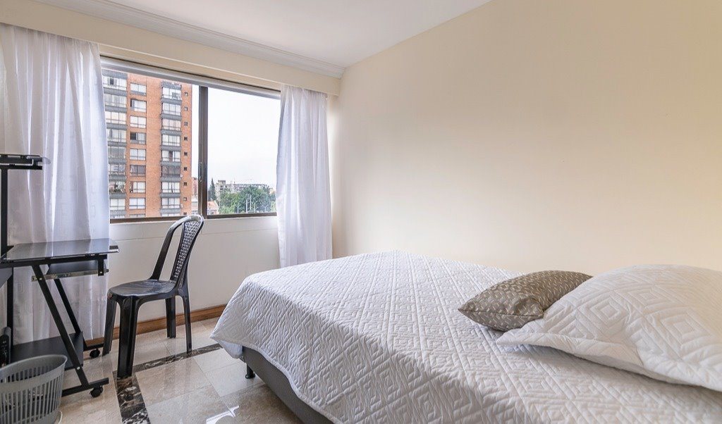 Habitacion en arriendo en Carrera 43C, Patio Bonito - Habitación Poblado # 8 C | CompartoApto - Image 2