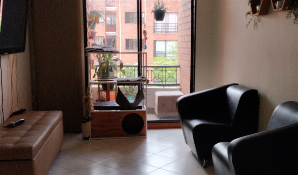 Habitacion en arriendo en Carrera 65F, Trinidad - Se busca roommate mujer, ordenada, y muy juiciosa con el aseo para compartir apto amplio y comodo | CompartoApto - Image 5