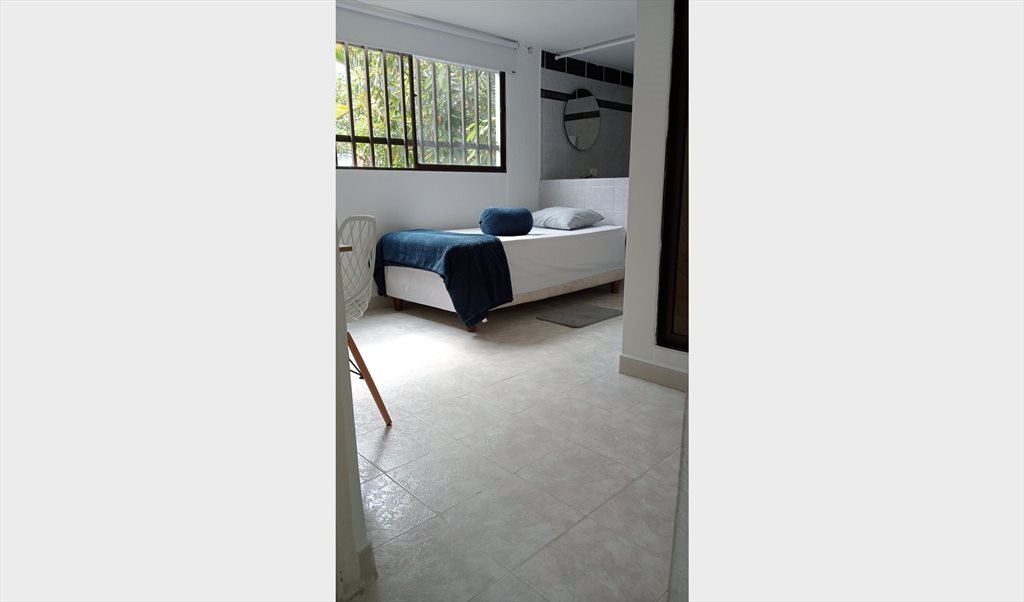 Habitacion en arriendo en UN Medellín, Medellín - Habitación amoblada para caballero solo con parqueadero para moto o carro WIFI 900 | CompartoApto - Image 8