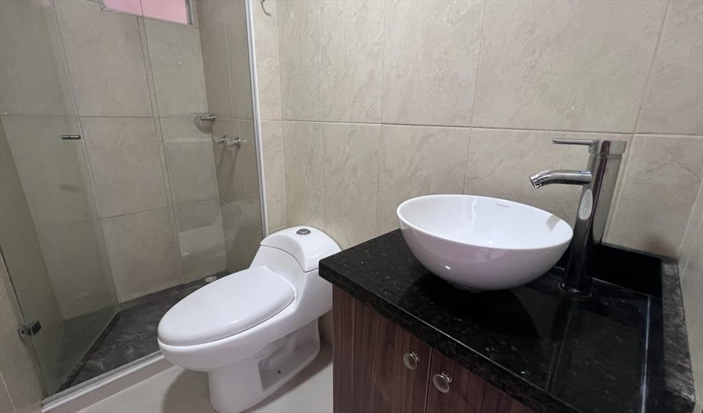 Habitacion en arriendo en Calle 64 Sur, María Auxiliadora - Comparto Apto en Sabaneta | CompartoApto - Image 4