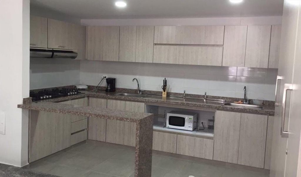 Habitacion en arriendo en Carrera 71, Paraiso - Habitaciones independientes con baño privado | CompartoApto - Image 7