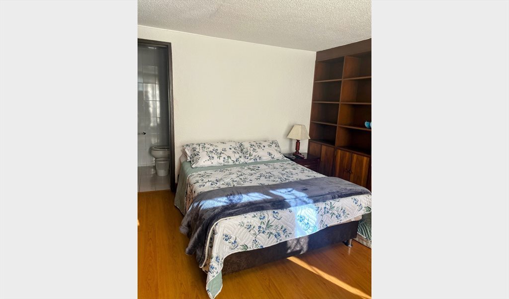 Habitacion en arriendo en Carrera 11C Bis, Santa Bárbara Central - SANTA BARBARA A PASOS DE UNICENTRO | CompartoApto - Image 3