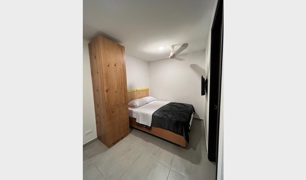 Habitacion en arriendo en Carrera 48, Prado - Apartaestudio Amoblado-Prado Centro | CompartoApto - Image 3
