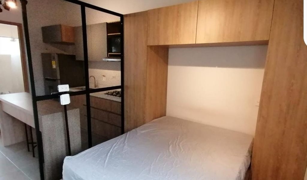 Habitacion en arriendo en Calle 44, Florida Nueva - Apartaestudio Amoblado- Laureles Estadio | CompartoApto - Image 7