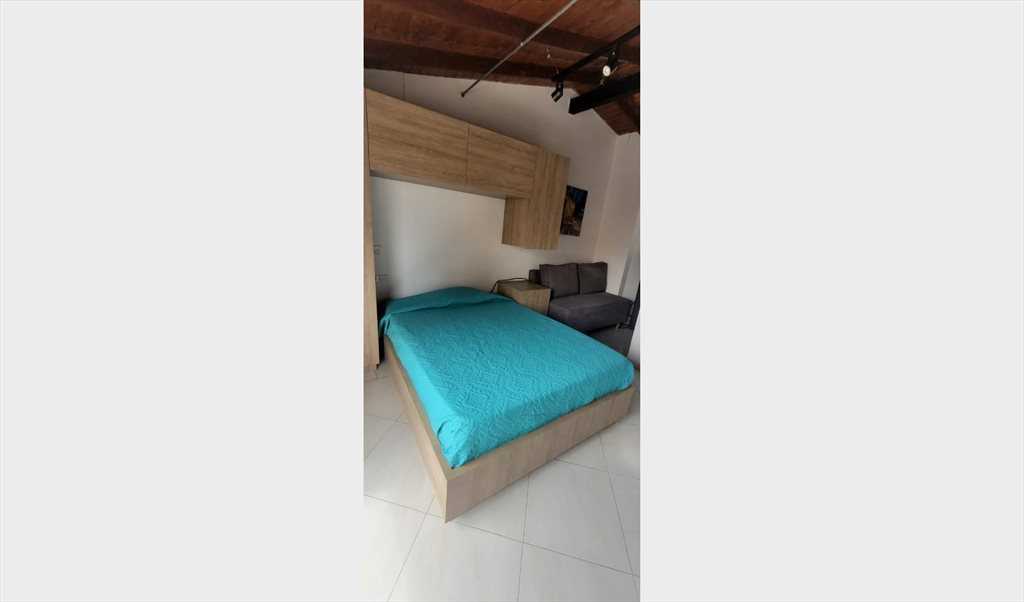 Habitacion en arriendo en Calle 44, Florida Nueva - Apartaestudio Amoblado-Laureles Estadio | CompartoApto - Image 4