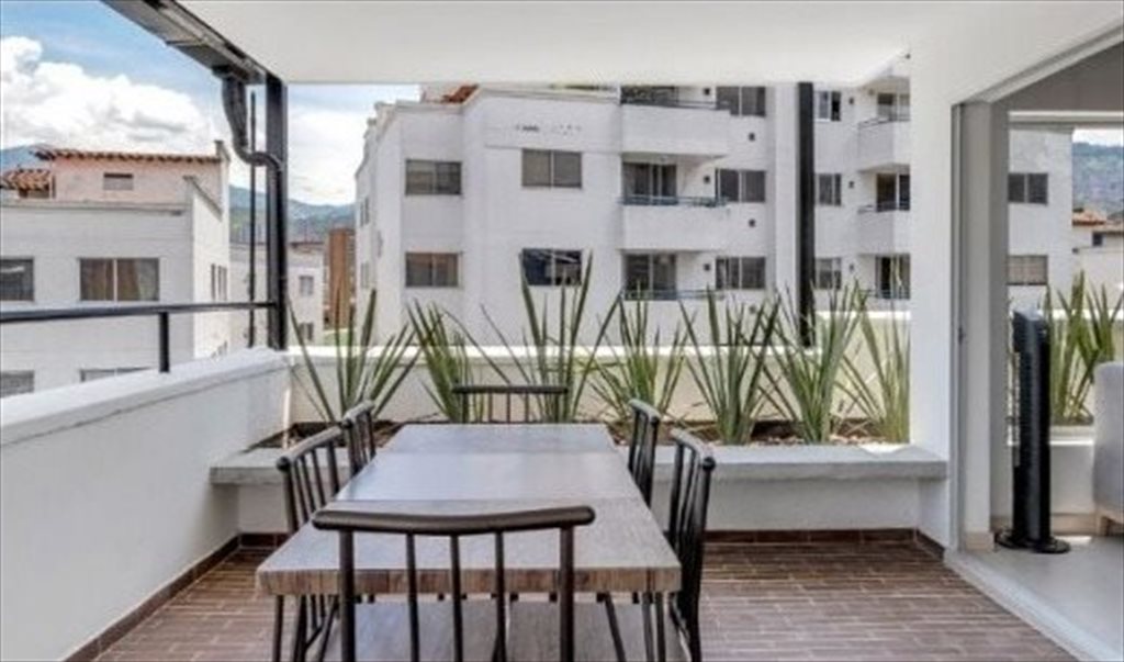 Habitacion en arriendo en Calle 53A, Cuarta Brigada - Penthouse en Arriendo- Laureles Estadio | CompartoApto - Image 3