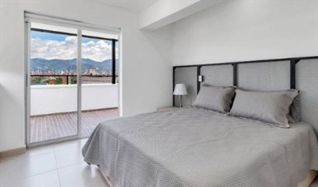 Habitacion en arriendo en Calle 53A, Cuarta Brigada - Penthouse en Arriendo- Laureles Estadio | CompartoApto - Image 4