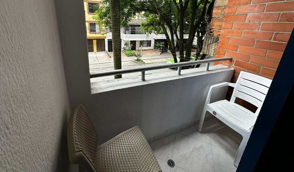 Habitacion en arriendo en UN Medellín, Medellín - HABITACIÓN CON BAÑO PRIVADO DISPONIBLE, A UNOS PASOS DE LA ESTACION FLORESTA, BARRIO LAURELES ESTADI | CompartoApto - Image 3