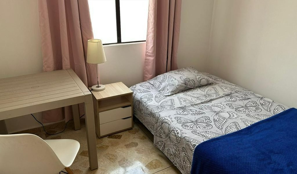 Habitacion en arriendo en UN Medellín, Medellín - HABITACIÓN CON BAÑO PRIVADO DISPONIBLE, A UNOS PASOS DE LA ESTACION FLORESTA, BARRIO LAURELES ESTADI | CompartoApto - Image 2