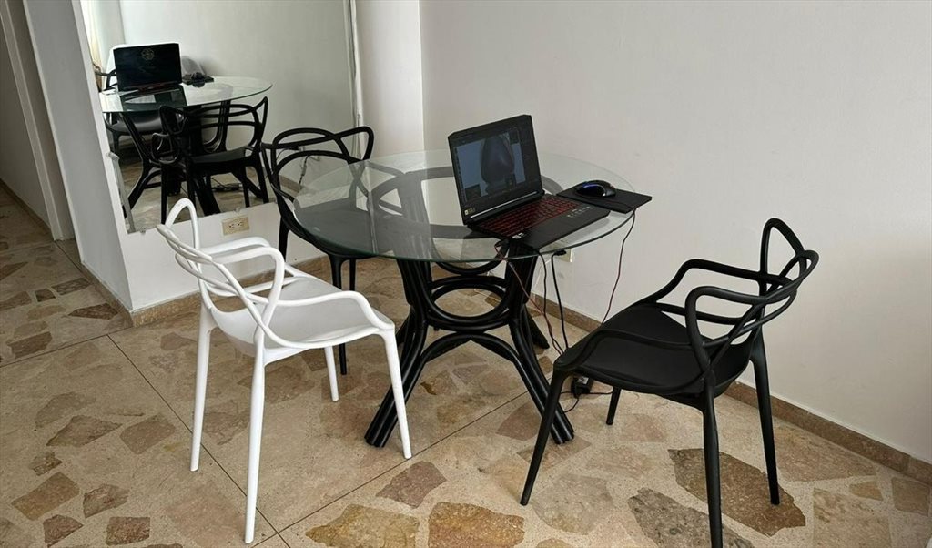 Habitacion en arriendo en UN Medellín, Medellín - HABITACIÓN CON BAÑO PRIVADO DISPONIBLE, A UNOS PASOS DE LA ESTACION FLORESTA, BARRIO LAURELES ESTADI | CompartoApto - Image 6