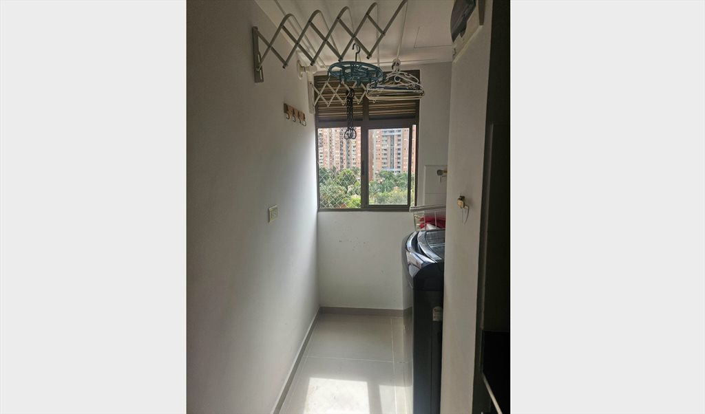 Habitacion en arriendo en Carrera 38, Sabaneta - Habitación amoblada en sabaneta cerca a universidad CEIPA | CompartoApto - Image 6