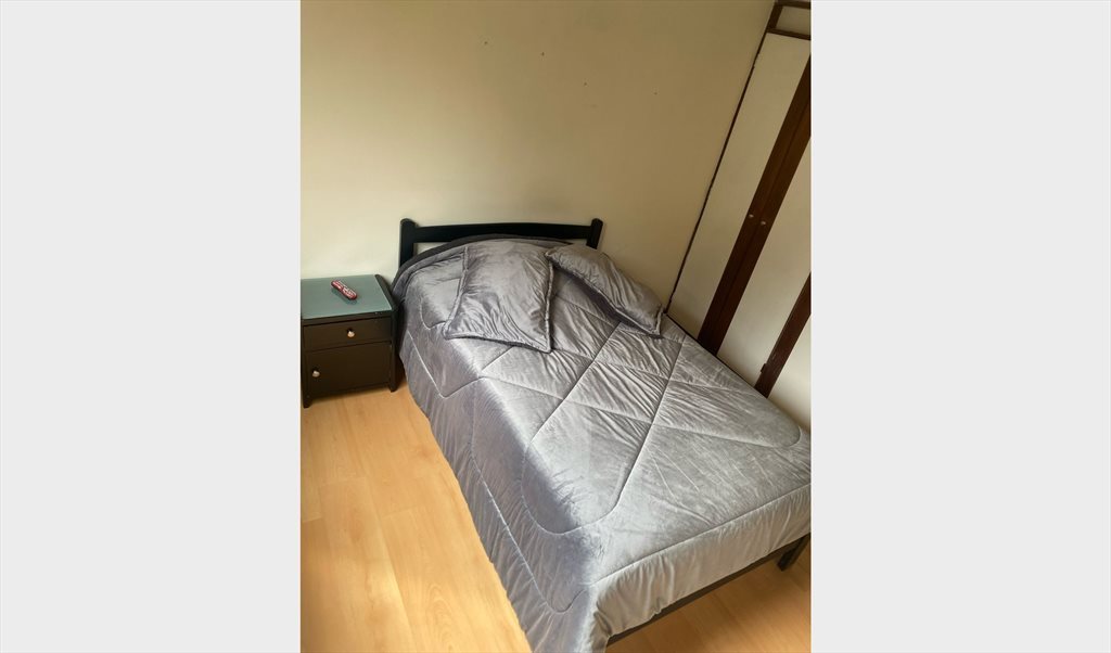 Habitacion en arriendo en Calle 23, Salitre Occidental - Alquilo habitación amueblada | CompartoApto - Image 2