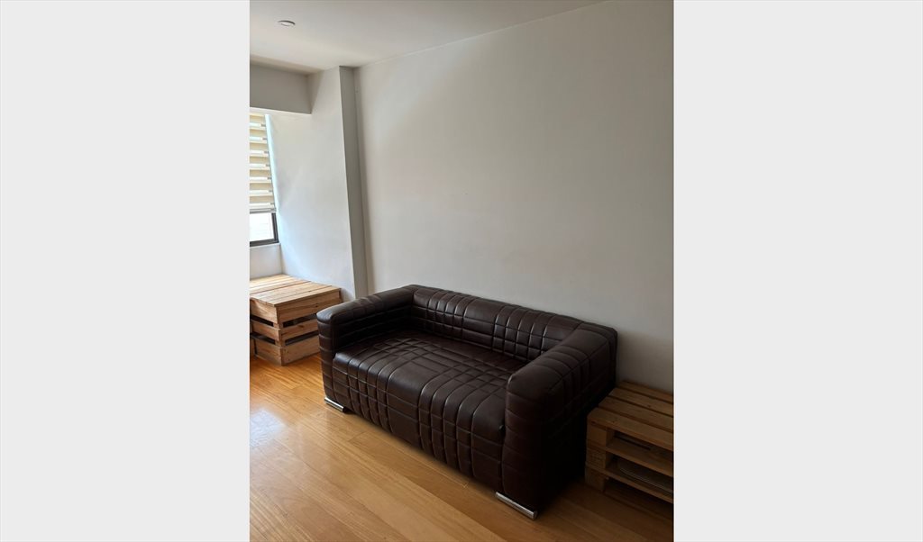Habitacion en arriendo en Templo Mormón de Bogotá, Chapinero - Habitación amoblada en Chapinero Alto – tranquila, luminosa y con excelente ubicación | CompartoApto - Image 4