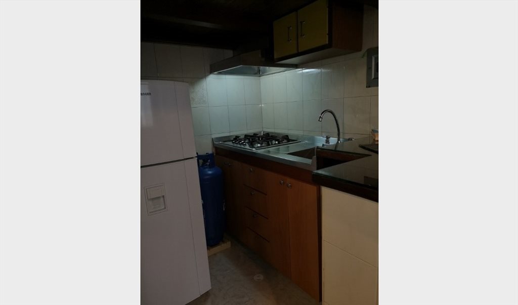 Habitacion en arriendo en Diagonal 44 Bis, Santa Teresita - Lindo apartaestudio amoblado | CompartoApto - Image 5