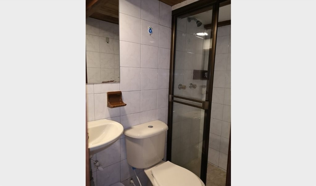 Habitacion en arriendo en Diagonal 44 Bis, Santa Teresita - Lindo apartaestudio amoblado | CompartoApto - Image 6