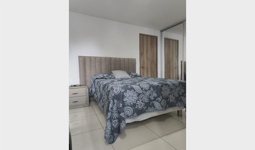 Habitacion en arriendo en Carrera 44, La Campiña - Apartaestudio en Arriendo. | CompartoApto - Image 2